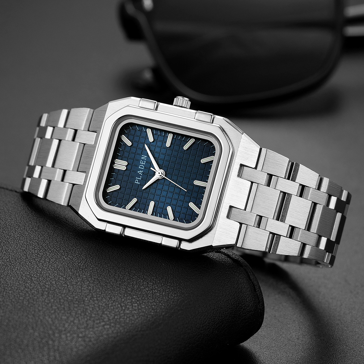 高級ブランドブルーダイヤルマン高品質クォーツ時計男性用スクエ - Luxury Watch Maker のレビューと価格