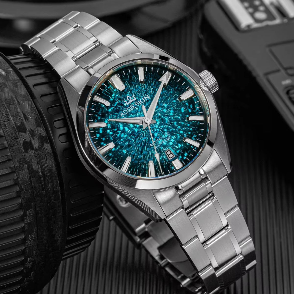 AddiesKin グラデーションダイバーウォッチ Miyo - Luxury Watch Second Hand のレビューと価格